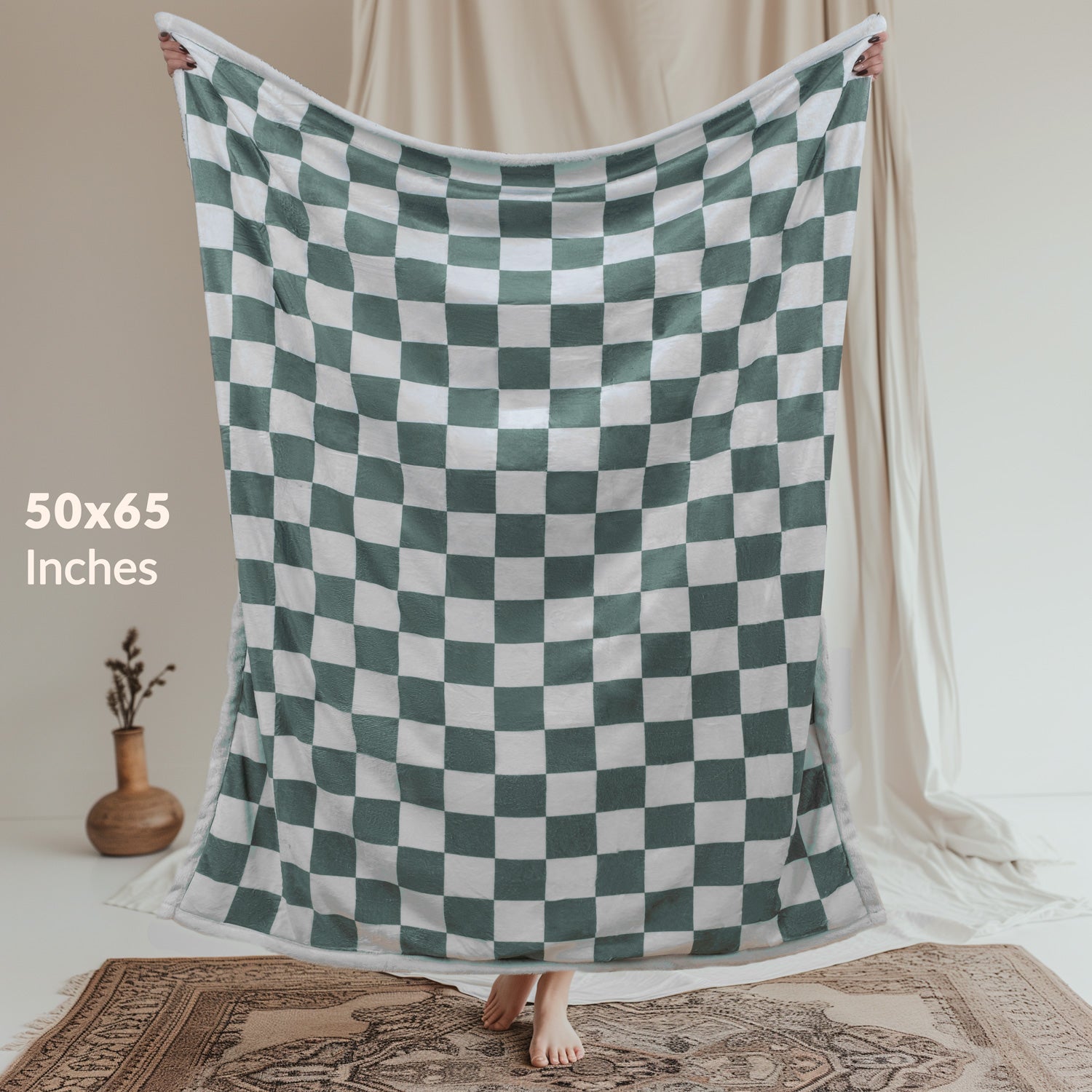 Checkered Blanket with Feet Pocket, Ultra Soft Sherpa Cozy Blanket, Green Checkered Throw, Lightweight Checkerboard blanket, Microfiber Blanket, Checkered Throw, For Sofa, Couch, Travel (Green Sage)